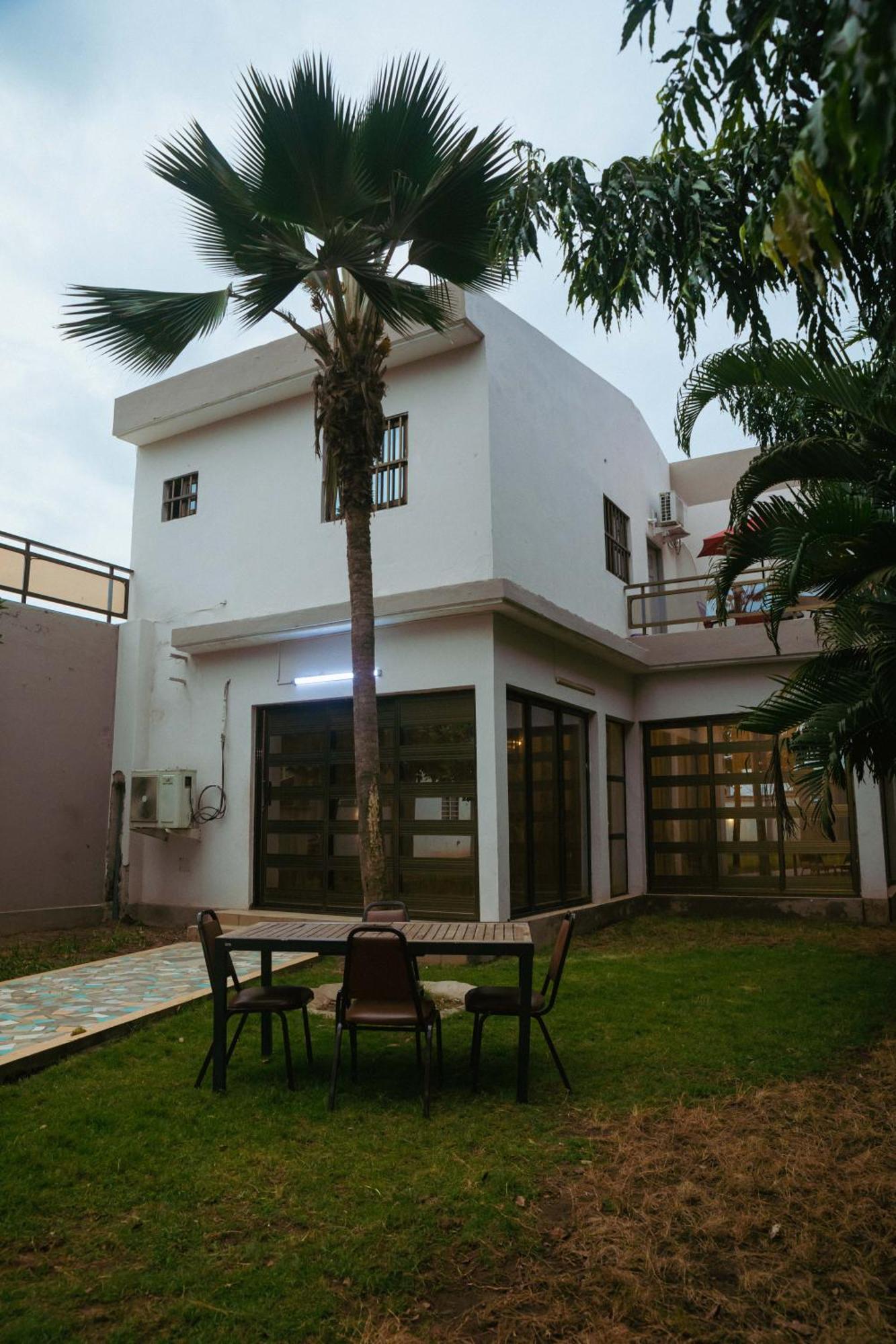 Studio Residence Condominium Lomé Exterior photo